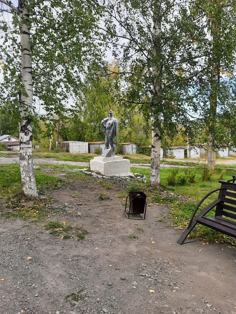 В Темиртау за счёт бюджета обновят сквер, на который собирали деньги всем посёлком